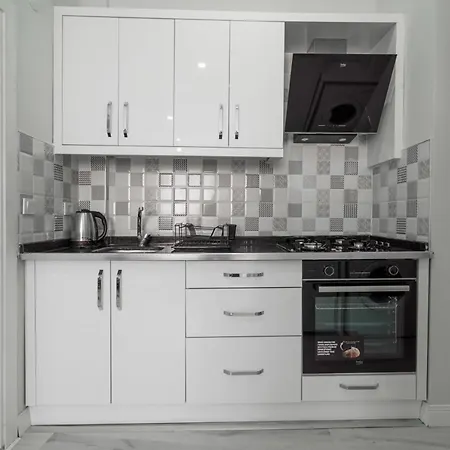 Апартаменты Charming And Central Flat Near Beach In Muratpasa Анталья