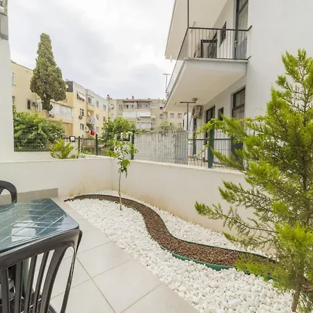 Charming And Central Flat Near Beach In Muratpasa * Анталья