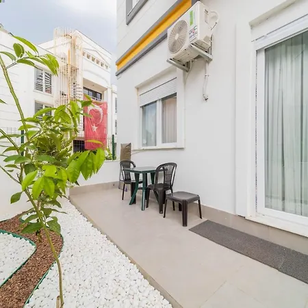 Apartment Charming And Central Flat Near Beach In Muratpasa